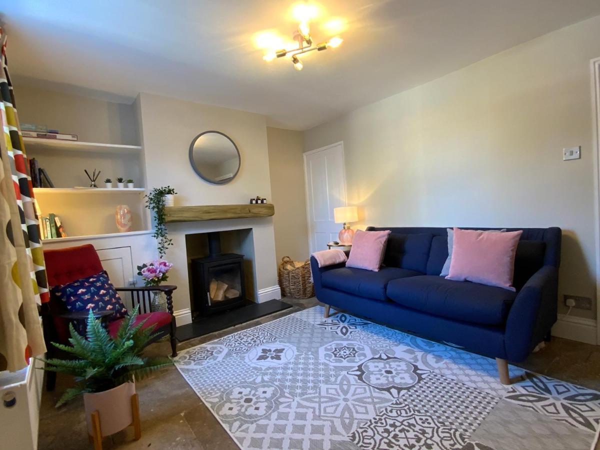 Charming Cottage Mins From Chichester City Centre Buitenkant foto